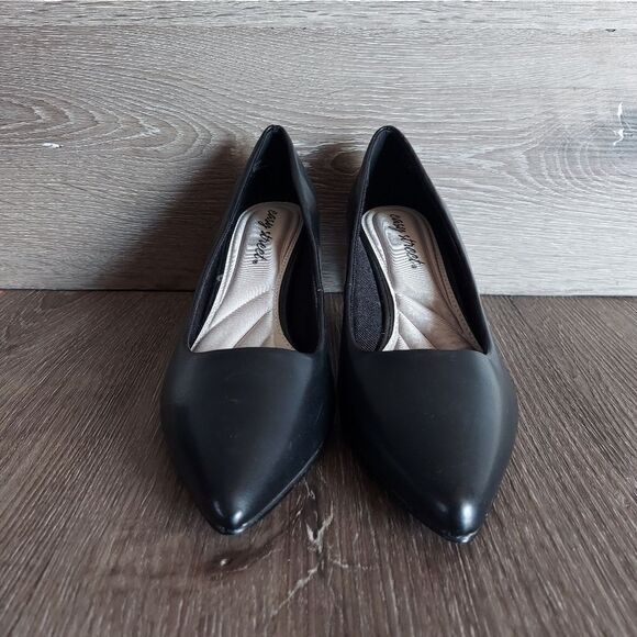 Easy Street Pointe Pump Black Faux Leather Size 7W - Picture 6 of 10